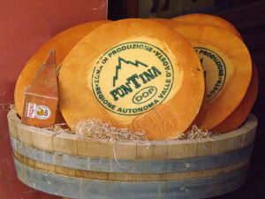 I prodotti tipici della Valle d'Aosta - la Fontina