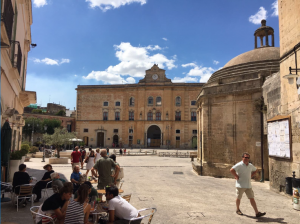 Piazza Vittorio Veneto - Matera centro storico e chiese sul Piano