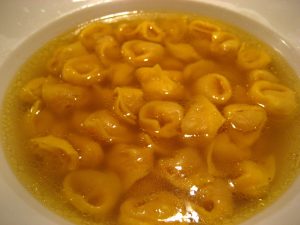 Tortellini in brodo